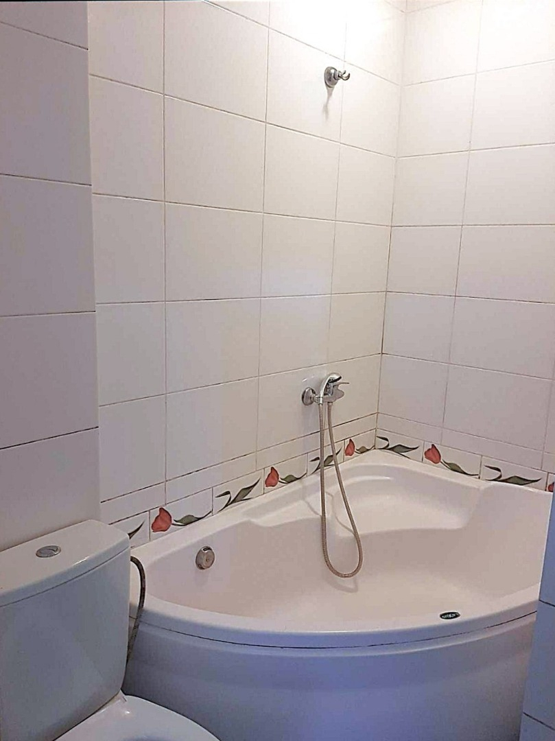 продажа многокомнатной квартиры номер A-173101 в Приморском районе, фото номер 12